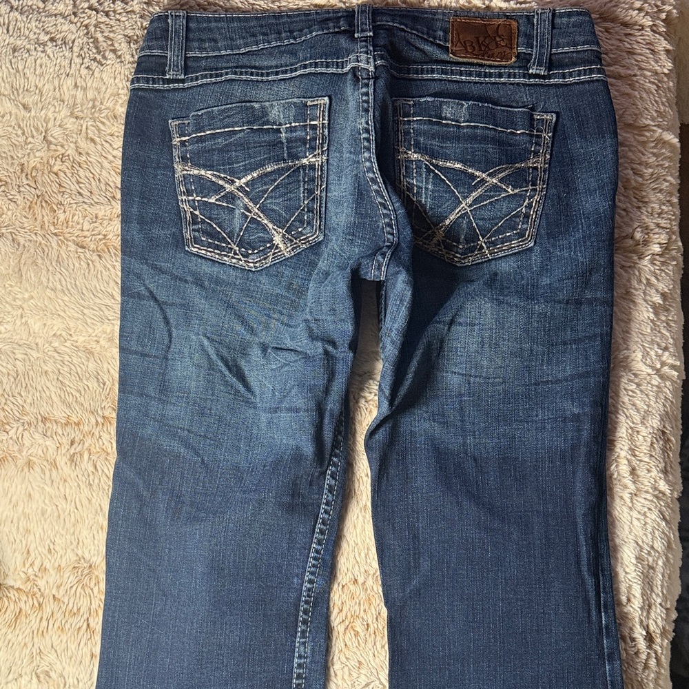 BKE Women's Boot Cut Stretch Jeans in Dark Blue Wash - Picture 4 of 12